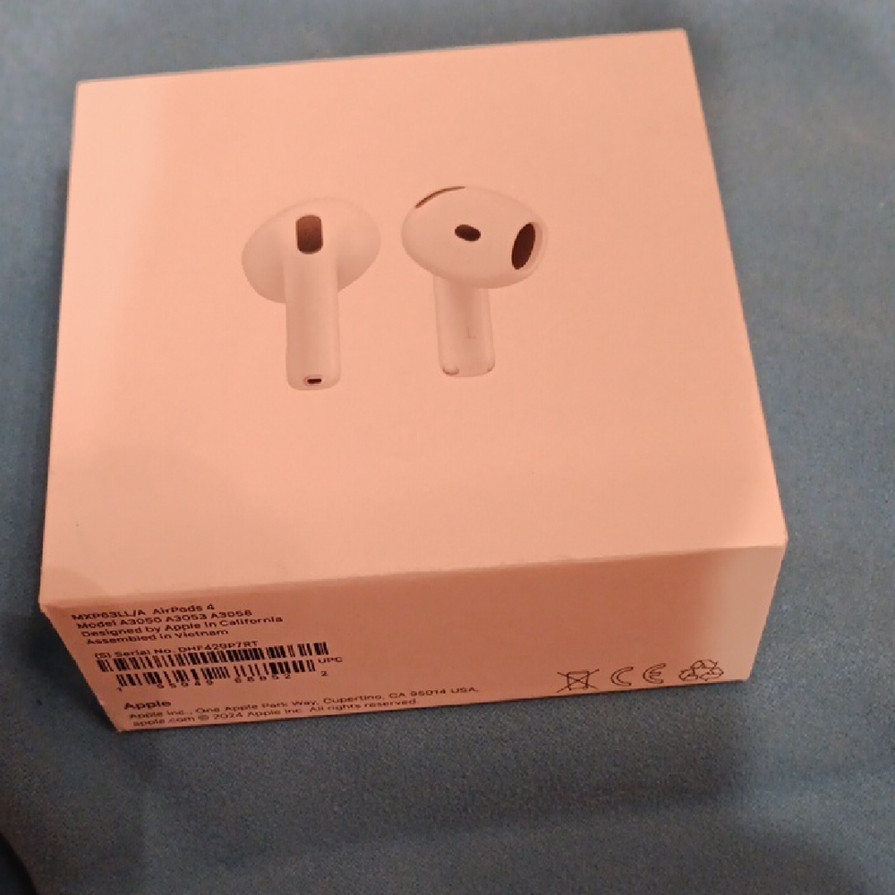 Apple AirPods 4 - White